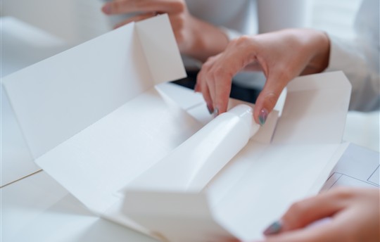 Creating innovative cosmetic packaging with market research and thoughtful design